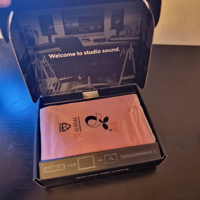 Focusrite Scarlett 2i2 4ª Gen Audio Interface