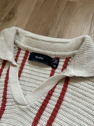 Jersey blanco con líneas naranjas - BERSHKA