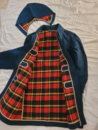 Venta Abrigo azul con capucha