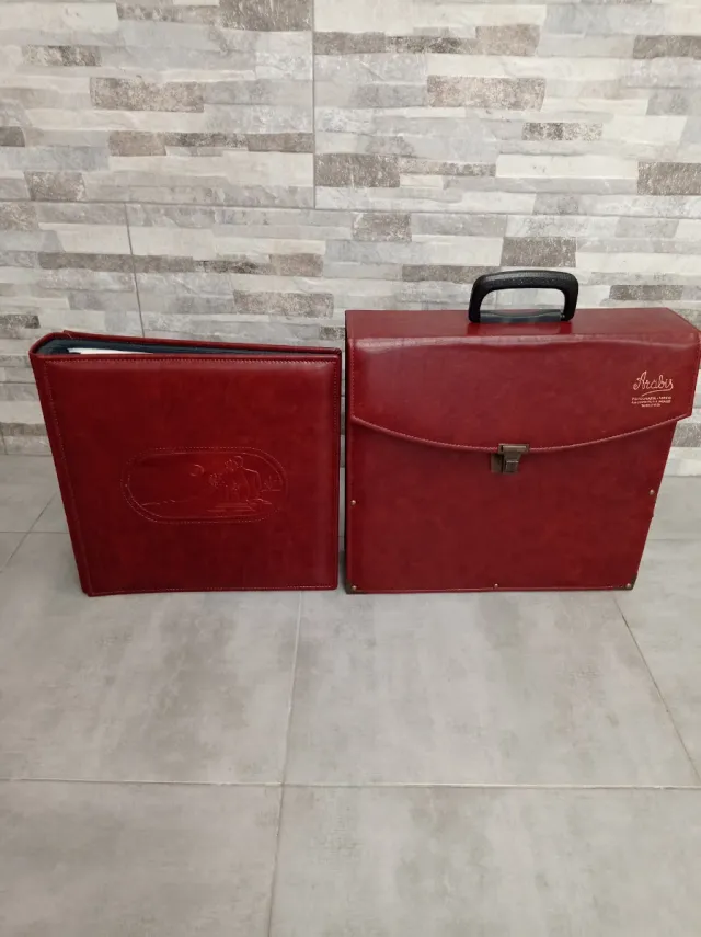 Maletín cuero tachuelas cobre