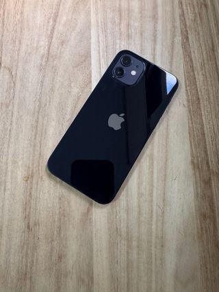 Batteria per iPhone 12 64GB nero 80%