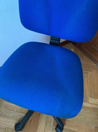 Silla de oficina azul