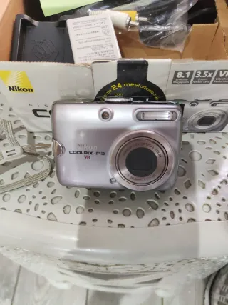 Macchina fotografica Nikon COOLPIX P3