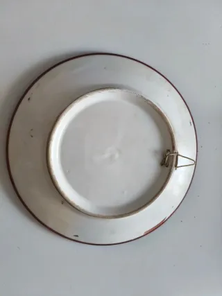 2 piatti in ceramica fatti a mano e dipinti