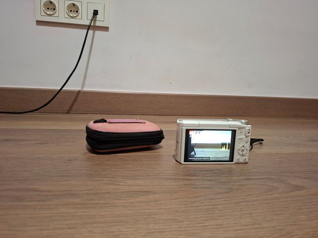 Cámara Panasonic Lumix DMC-TZ57 Blanca/Beige