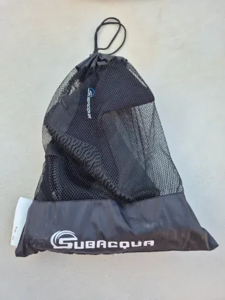 Traje de neopreno y escarpines