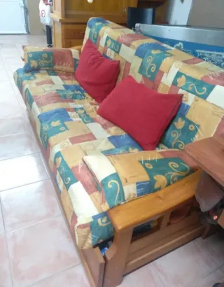 Sofá cama provenzal con cama extraíble