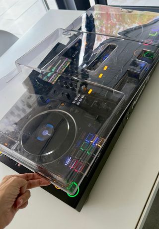Pioneer XDJ-XZ + Decksaver Negro, estado impecable