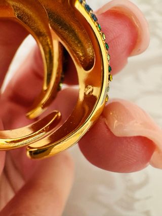 Anel Estrela do Mar Dourado com Pedras