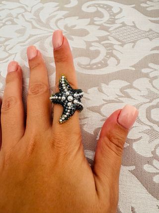 Anel Estrela do Mar Dourado com Pedras
