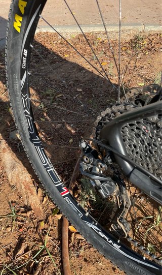 Bicicleta Montaña FOCUS RAVEN CARBONO TALLA L