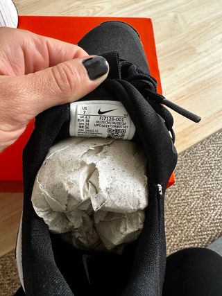 Free metcon 6 mujer negras