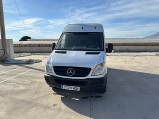 Mercedes-Benz Sprinter 2011