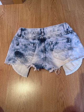 Shorts vaqueros Miss Two desgastados