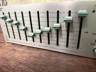 Equalizzatore Grafico SHQ-10-X2