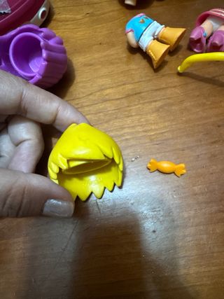 Lote de muñecas y coches Pinypon