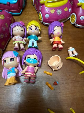 Lote de muñecas y coches Pinypon