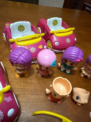 Lote de muñecas y coches Pinypon