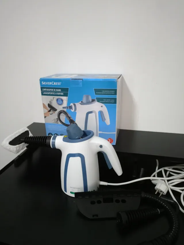 Limpiador a vapor SilverCrest mano
