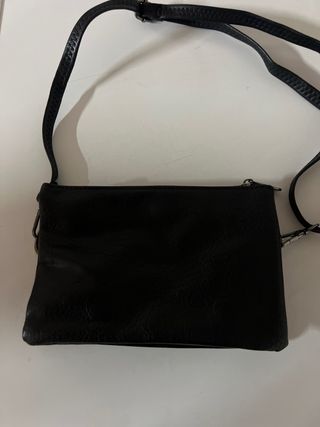 Bandolera de piel negra