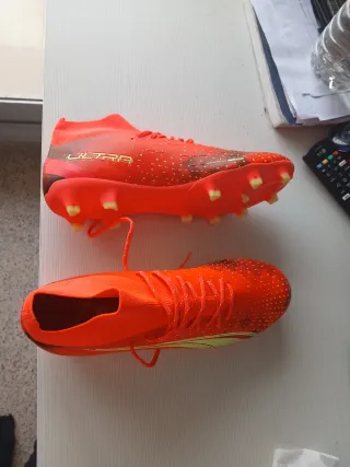 Botas de fútbol PUMA ULTRA Naranja