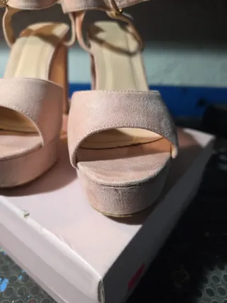 Zapatos de tacón rosa plataforma