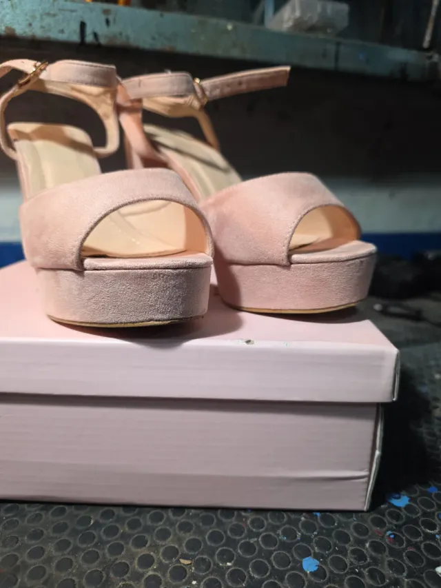 Zapatos de tacón rosa plataforma