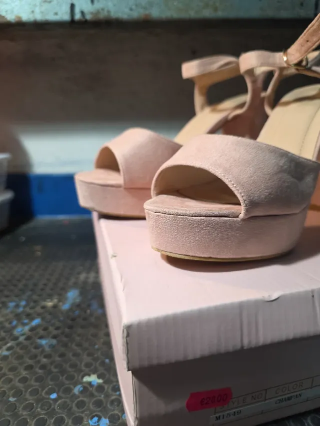 Zapatos de tacón rosa plataforma