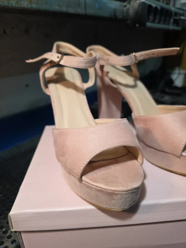 Zapatos de tacón rosa plataforma