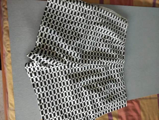 Pantalón corto vestir estampado