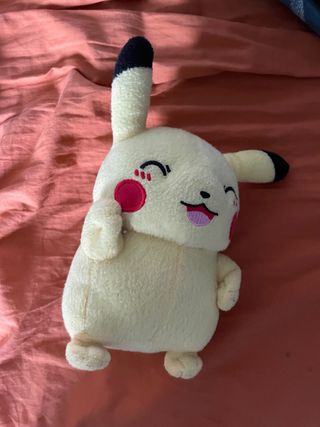 Peluche Pikachu morbido