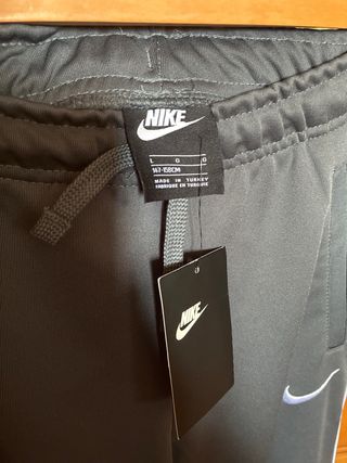 Pantalón Nike Negro Sin Estrenar. Con etiqueta