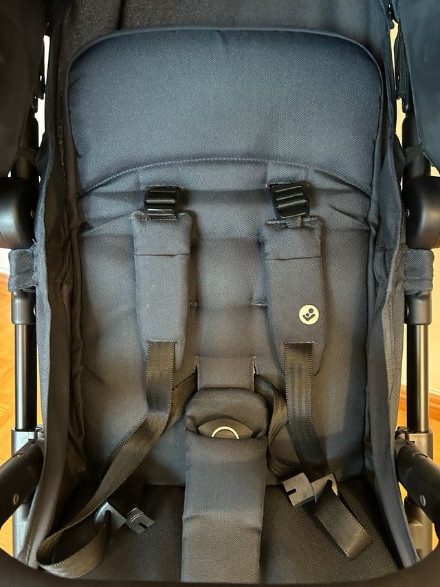 Carrinho Maxi-Cosi Lara2