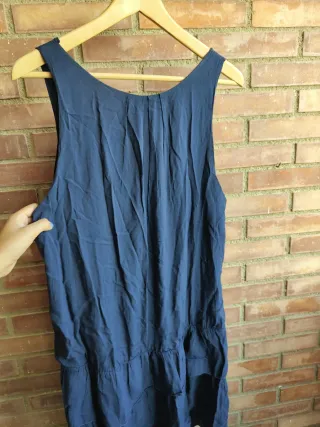 Vestido azul con volantes