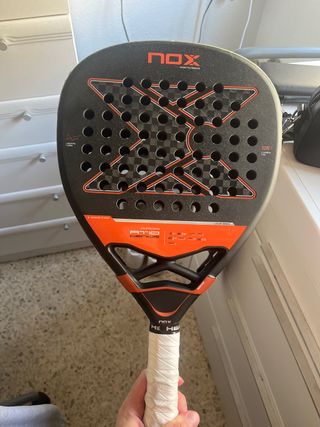 Pala Padel NOX AT10 Genius Attack 12k