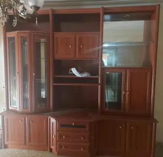 Mueble bar madera y cristal