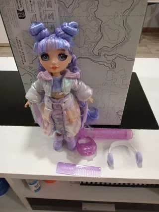 Muñeca Rainbow High Winter Wonderland