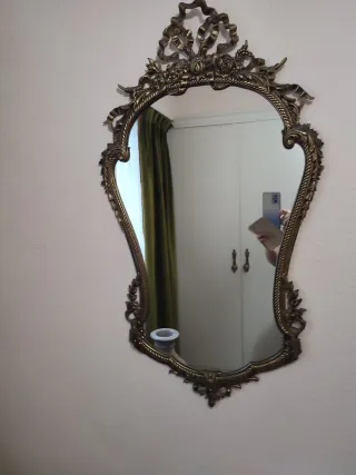 Mueble aparador con espejo