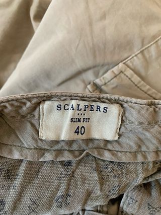 Pantalones cargo Scalpers beige