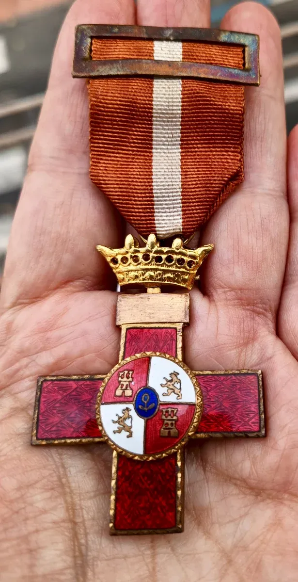 Medalla Cruz del Mérito Militar