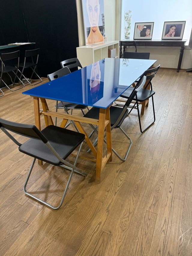 Silla plegable oficina negra y plateada