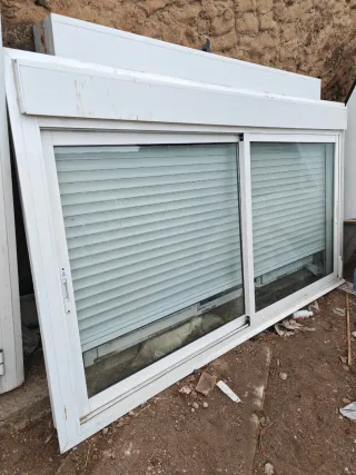 Ventana aluminio corredera 127x230