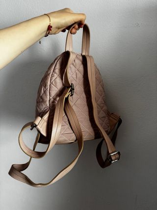 Mochila Pull&Bear rosa pastel acolchada