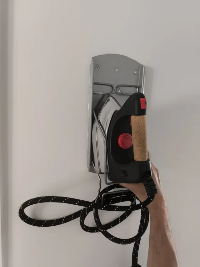 Soporte de pared para plancha