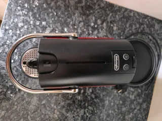 Cafetera Nespresso Roja