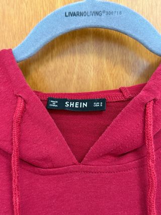 Sudadera Shein Granate con Rosa Bordada Talla S