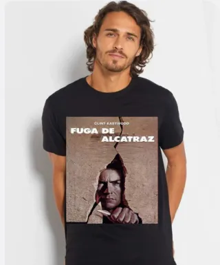 Camiseta Solo en Casa John Hughes