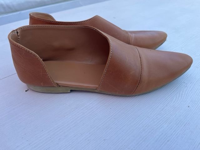 Zapatos asimétricos mujer camel