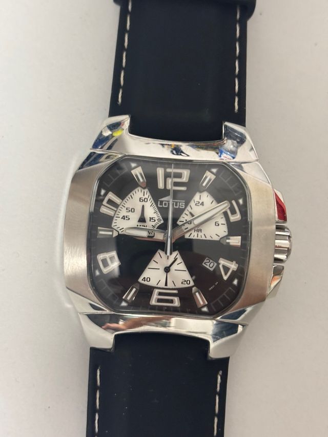 Reloj Lotus 15502 color Negro y Plateado