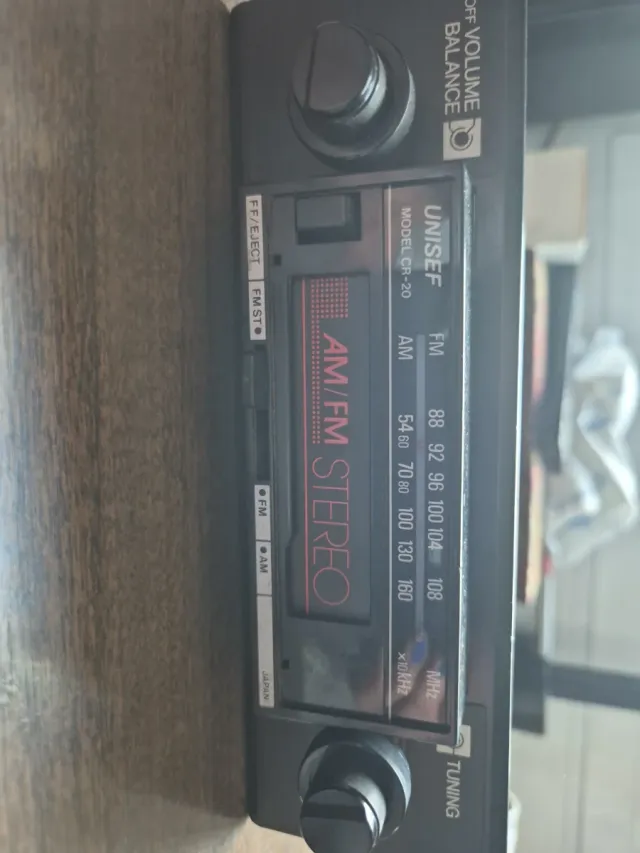 Radio Coche Unisef CR-20 AM/FM Stereo